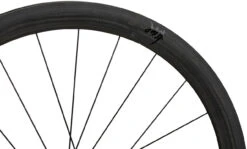 Tune Schwarzbrenner 45 Disc Skyline Center Lock Carbon 28" Laufradsatz -Fahrradsportgeschäft 374138
