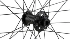 ZIPP 3ZERO MOTO ZM2 Carbon Disc 6-Loch Boost 27,5" Laufradsatz -Fahrradsportgeschäft 384510